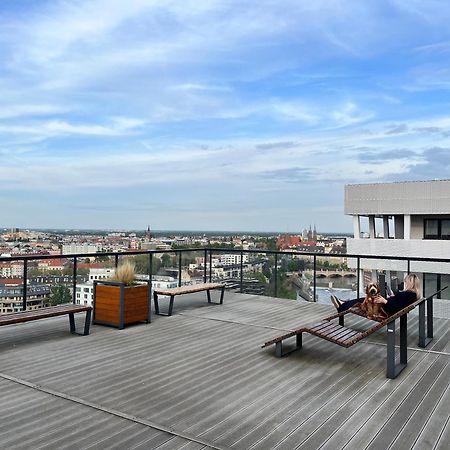 Family House By The River Odra -Panoramic Terrace - 3Room Apartment With 2 Separate Bedrooms And 2 Balconies By Wroapart-Pl- Perfect For Family & Business Stays Βρότσλαβ Εξωτερικό φωτογραφία