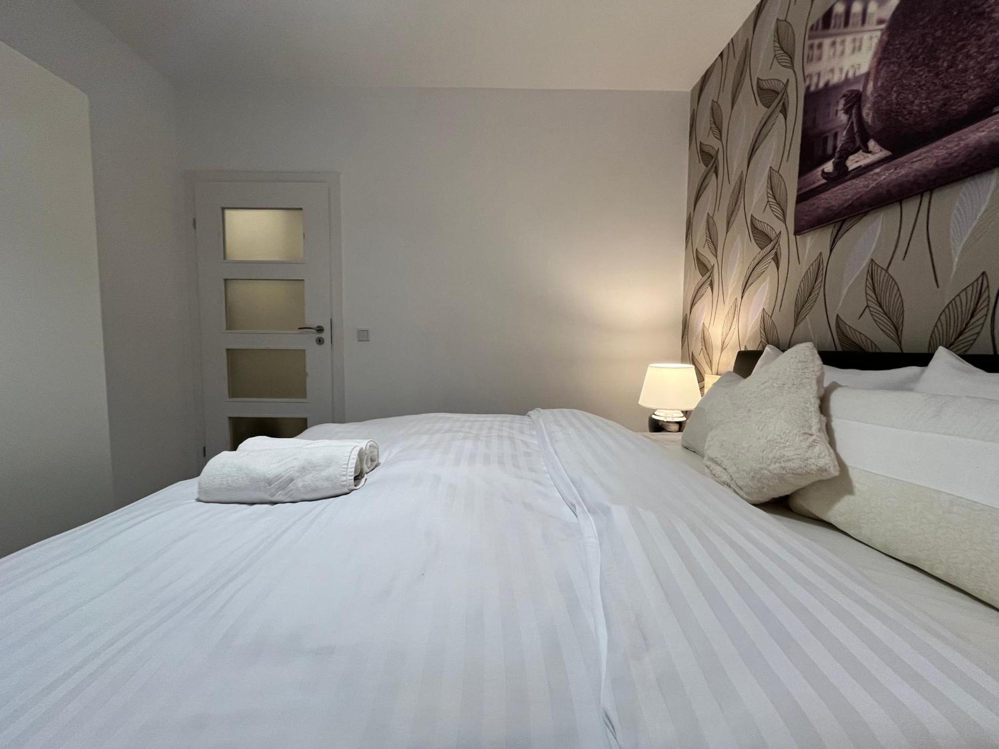 Family House By The River Odra -Panoramic Terrace - 3Room Apartment With 2 Separate Bedrooms And 2 Balconies By Wroapart-Pl- Perfect For Family & Business Stays Βρότσλαβ Εξωτερικό φωτογραφία